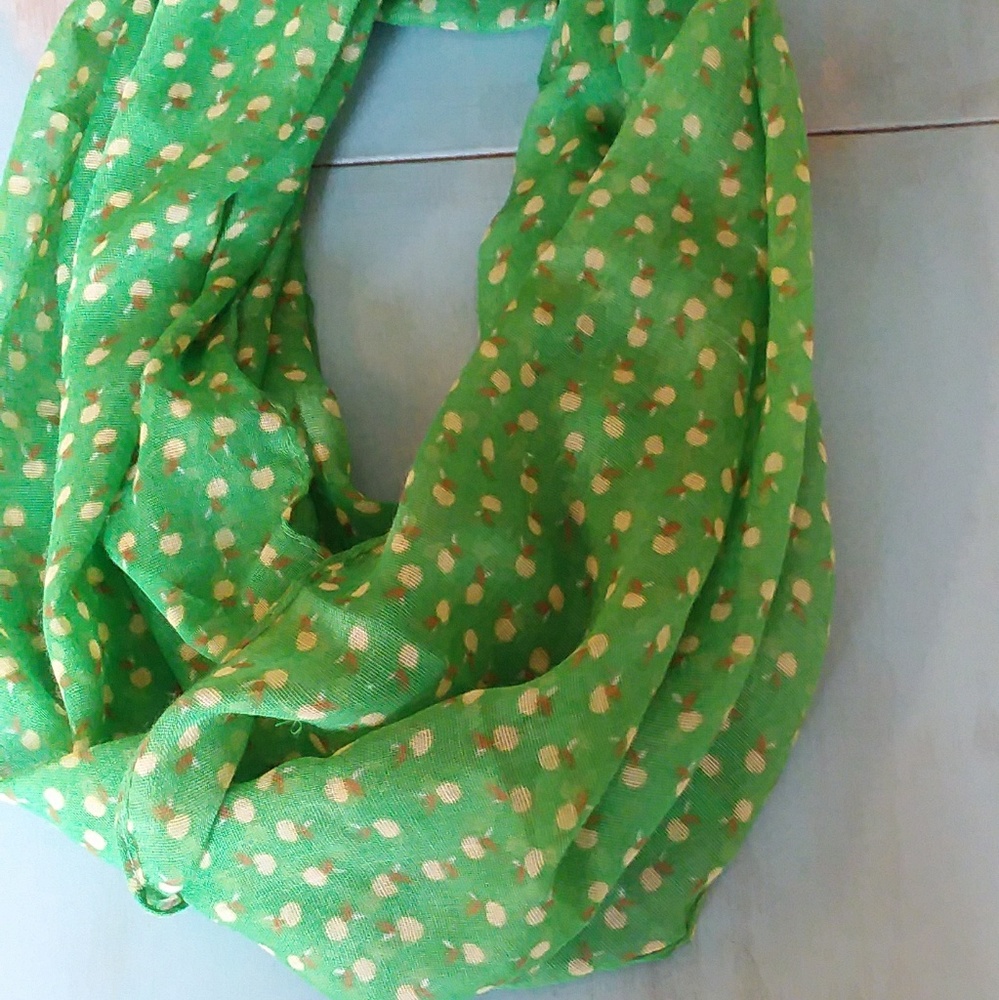 Green infinity scarf with apples!
